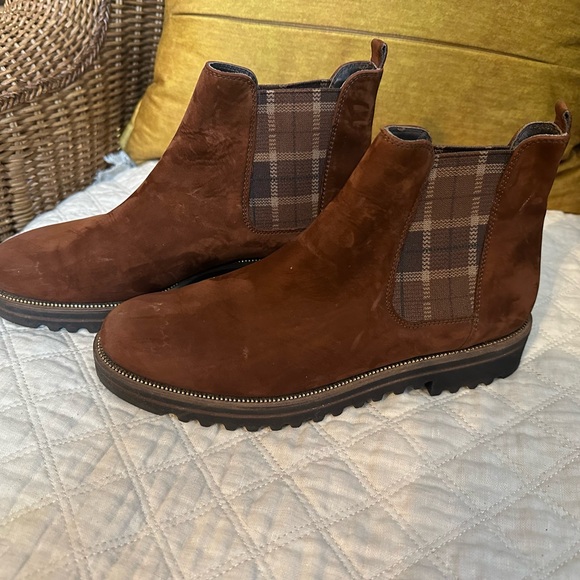 Paul Green Chelsea cinnamon and plaid colored suede ankle boots - Picture 3 of 4